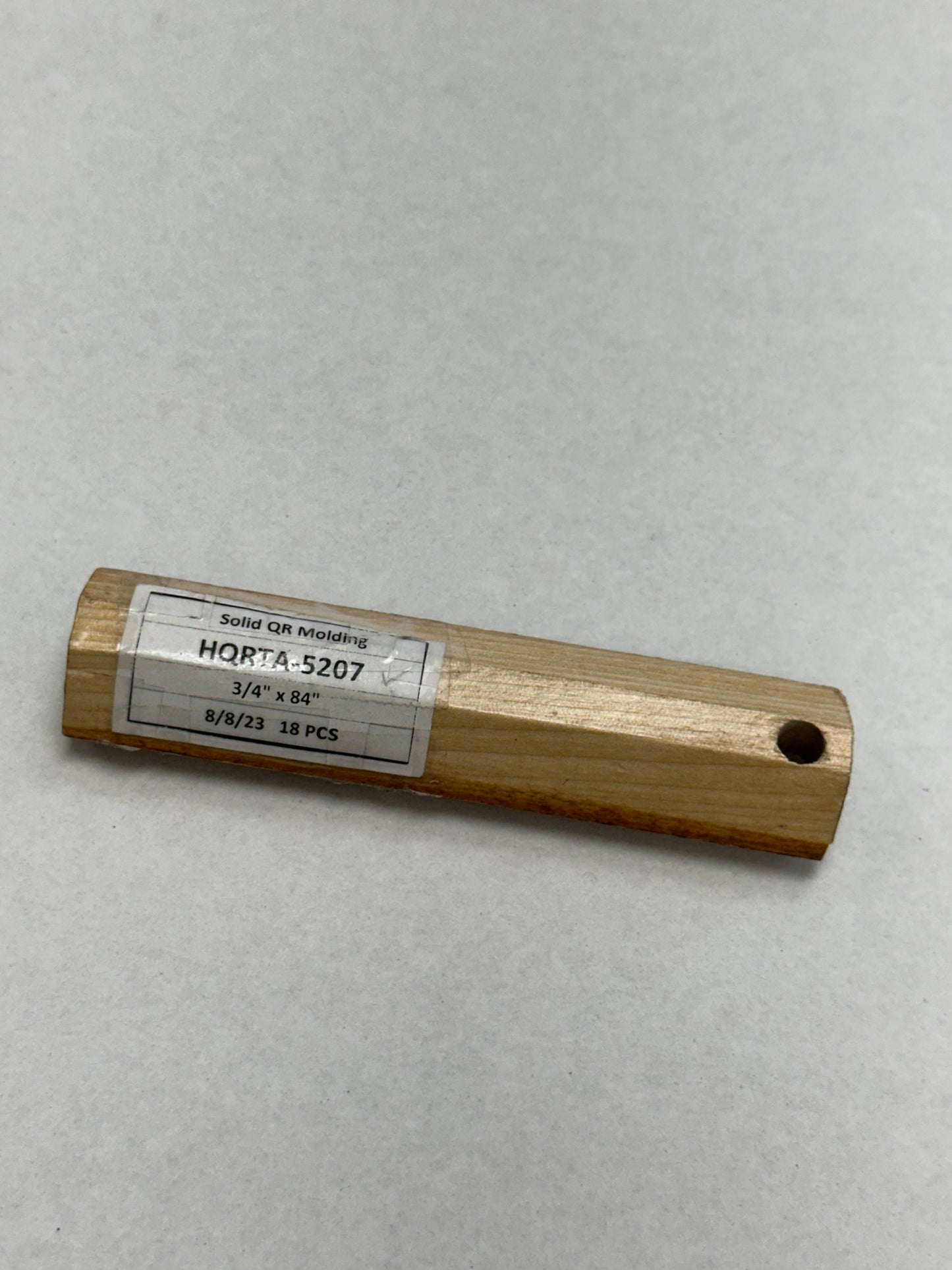 Mohawk Quarter Round _ Solid Wood HQRTA-5207 Maple Light Amber