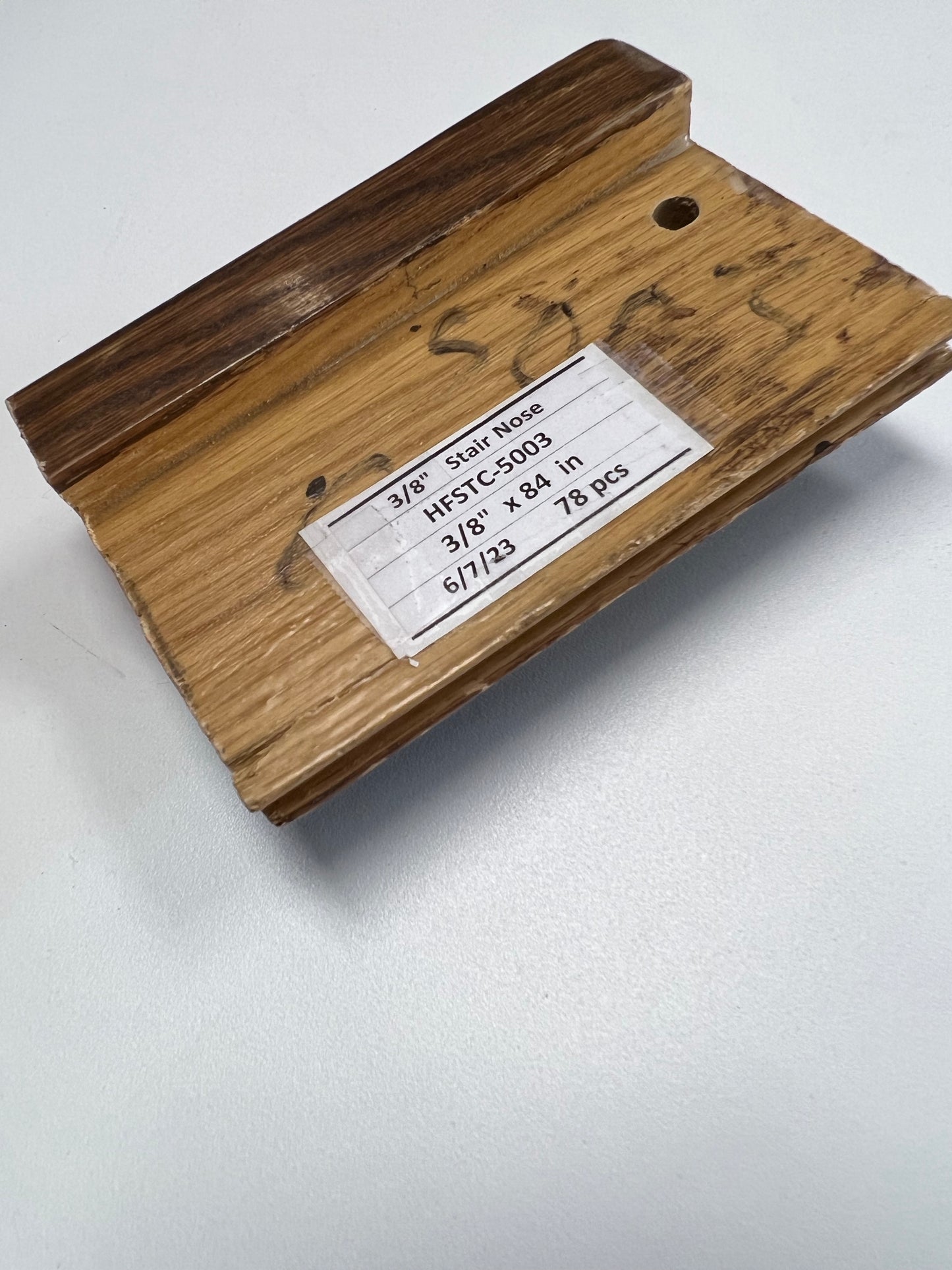 Mohawk Stair Nose_Solid Wood HFSTC-5003 Tobacco White Oak