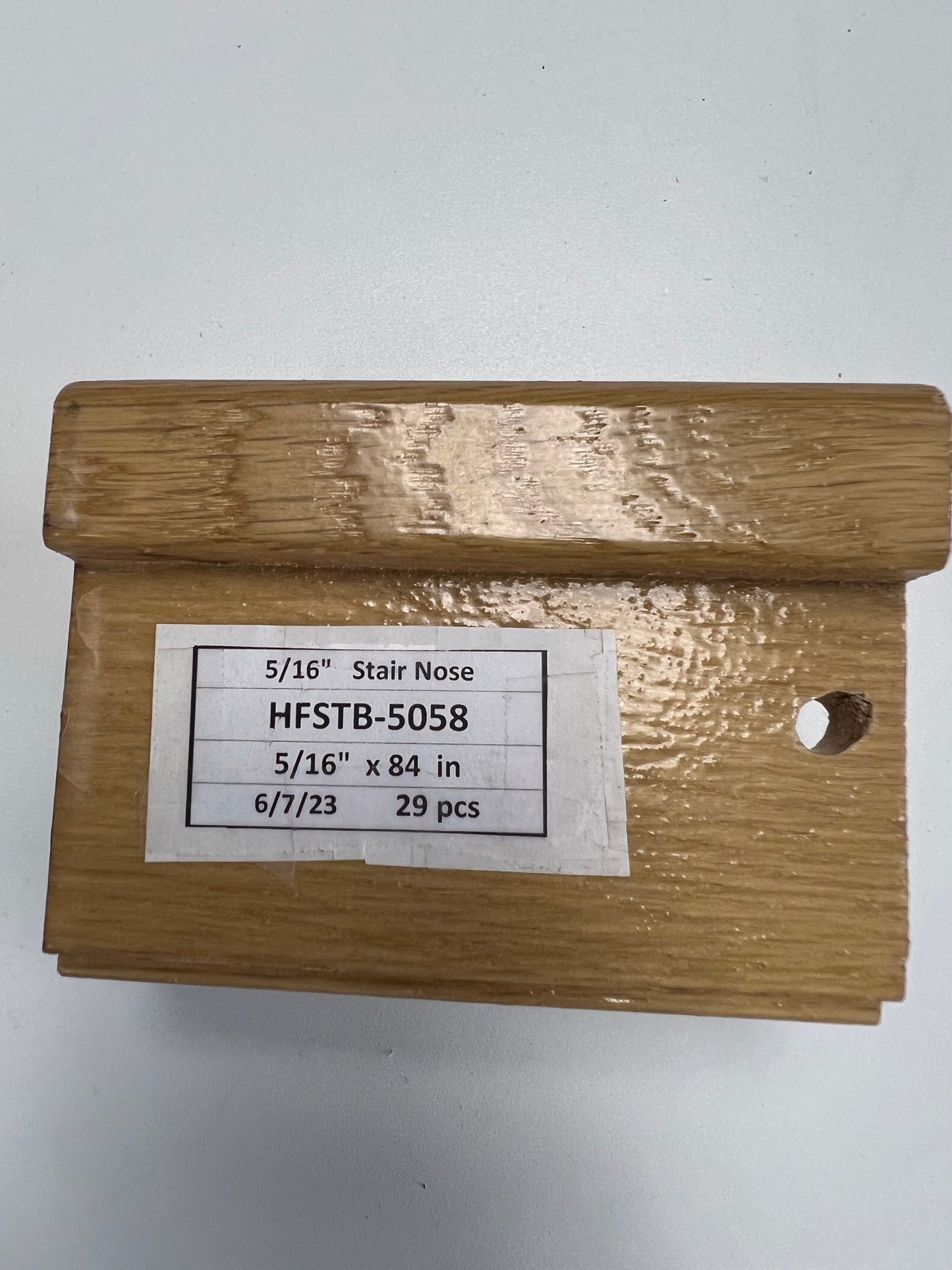 Stair Nose_Solid Wood HFSTB-5058 White Oak Natural