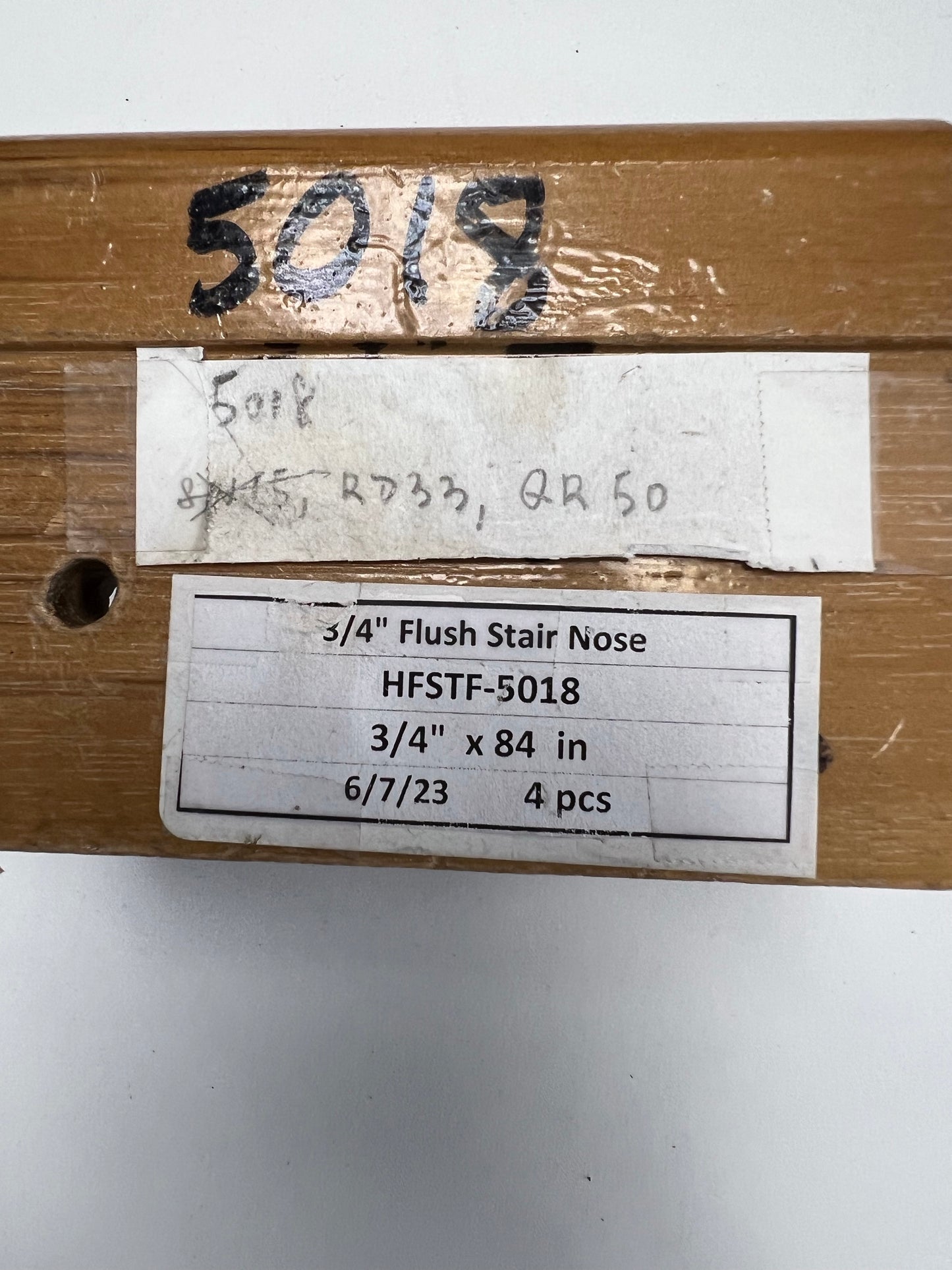 Mohawk Stair Nose_Solid Wood HFSTF-5018 Walnut Natural