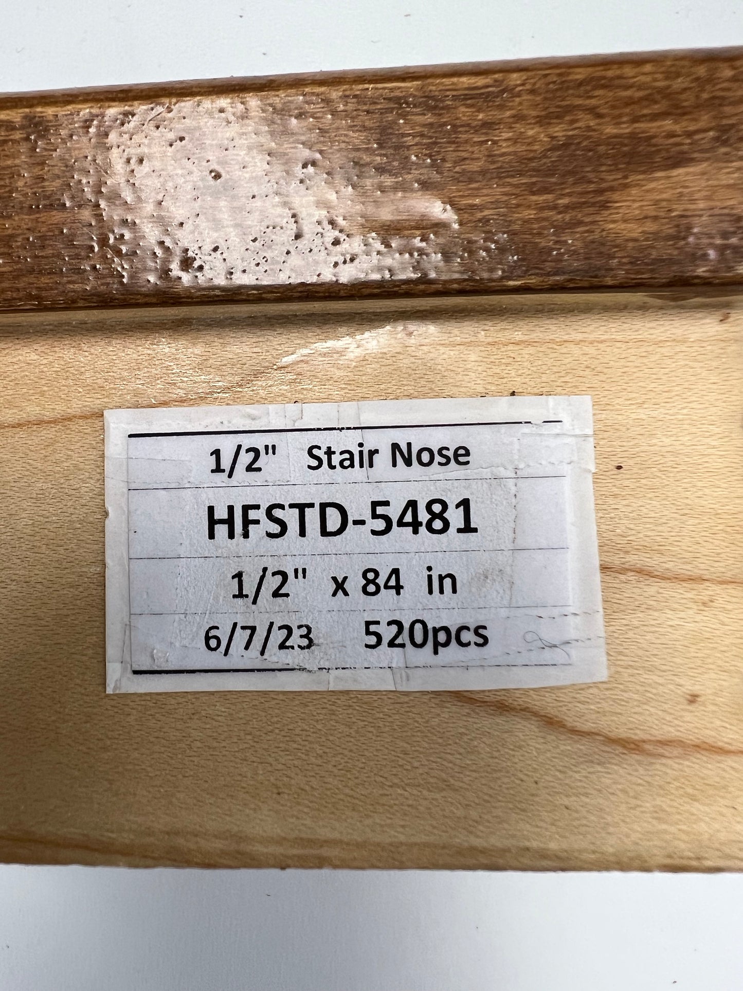 Mohawk Flush Stair Nose_Solid Wood HFSTD-5481 Banister Birch