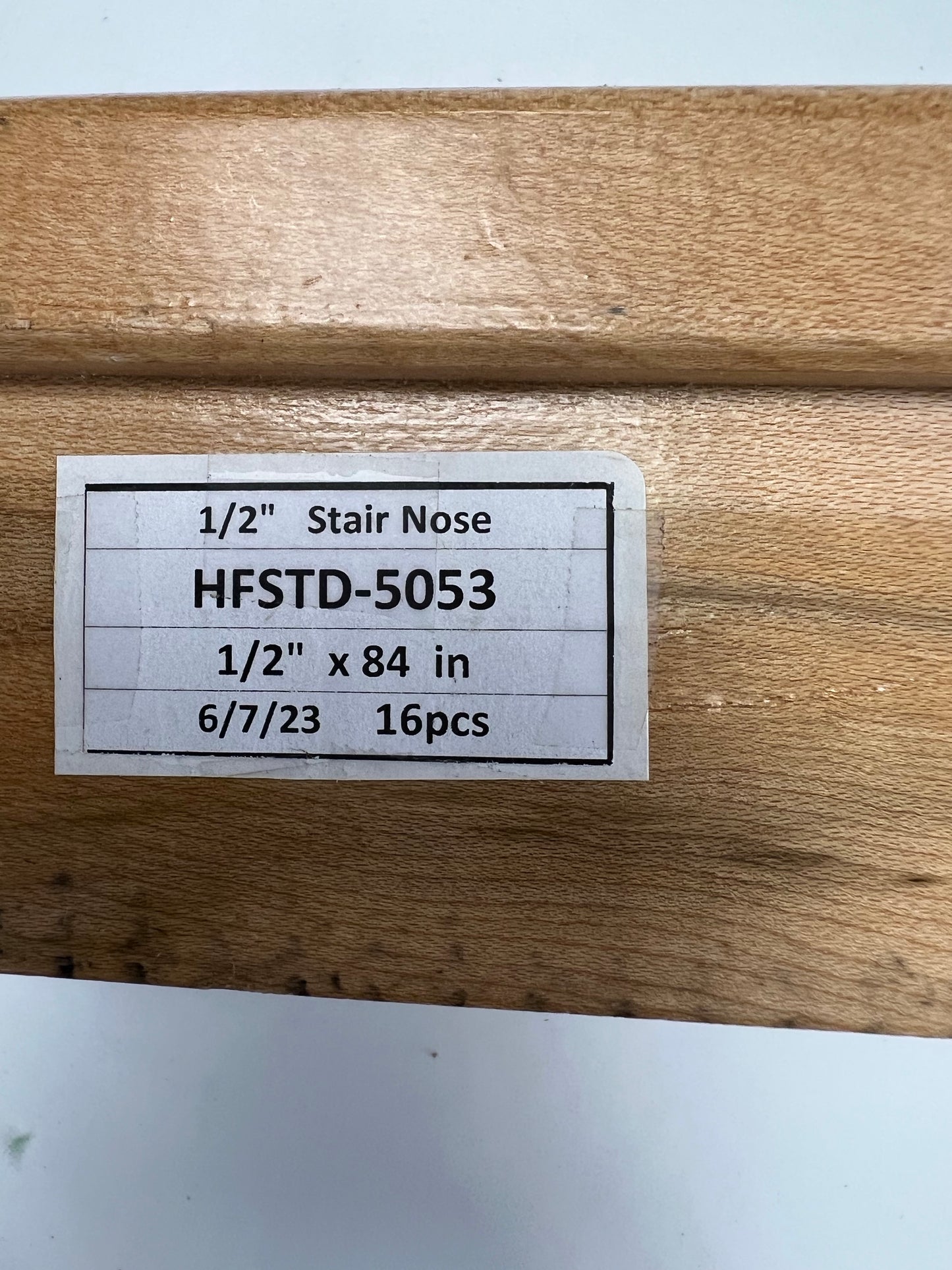 Mohawk Stair Nose_Solid Wood HFSTD-5053 Maple Nat Handscrape