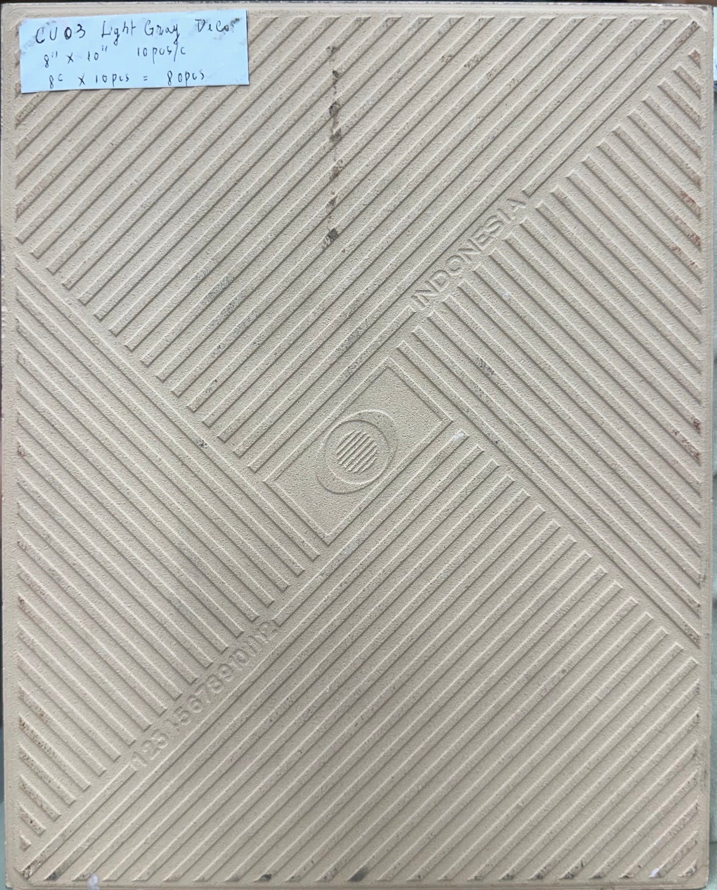 Mohawk DECO TILE: T0753-CU03 DC 8X10 CARUSO LIGHT GRAY