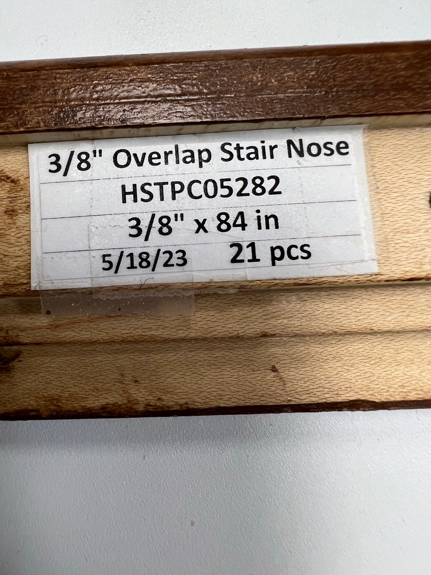 Mohawk Stair Nose_Solid Wood HSTPC-5282 Light Amber