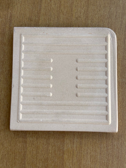 Mohawk TILE: T0753-CU02 SN4389 BLNSE OUTCRNR 3X3  LIGHT BEIGE