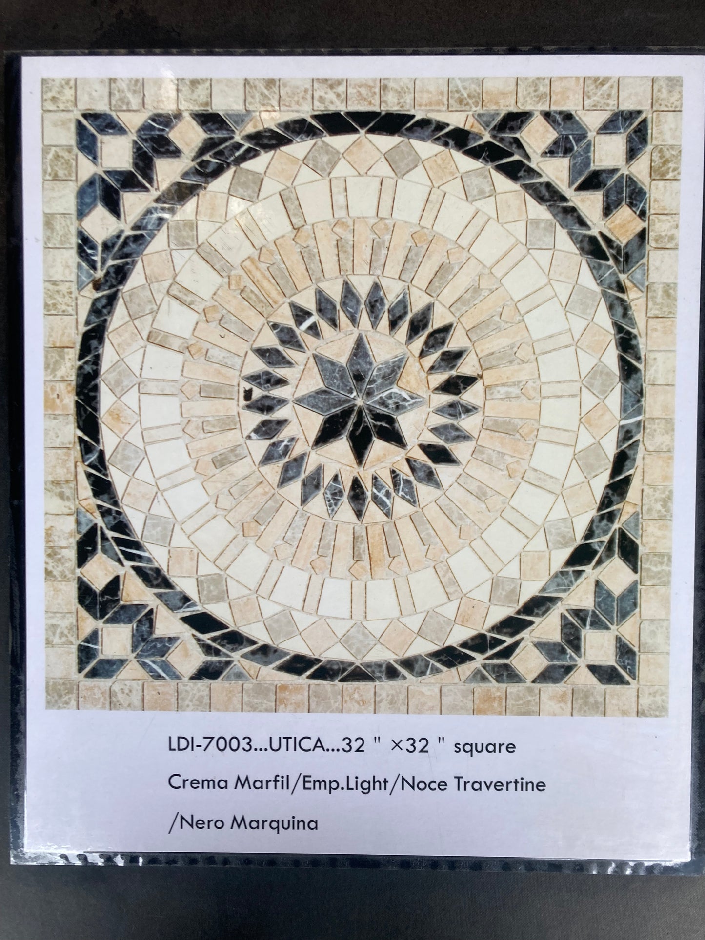 All Natural Stone Medallion 32"